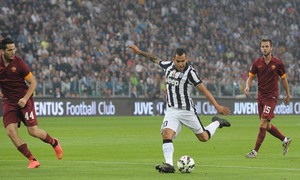 Temporada 14-14. Juventus - Roma. Carlos Tévez