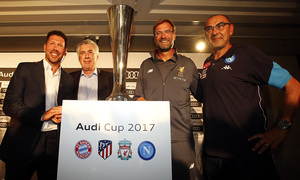 Temporada 2017-18. Presentación de la Audi Cup. Simeone