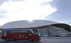 Autobús de Monbus en el Wanda Metropolitano