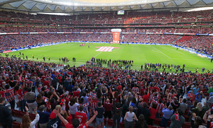 Temp. 17-18 | Atlético de Madrid-Eibar | Homenaje a Fernando Torres, afición
