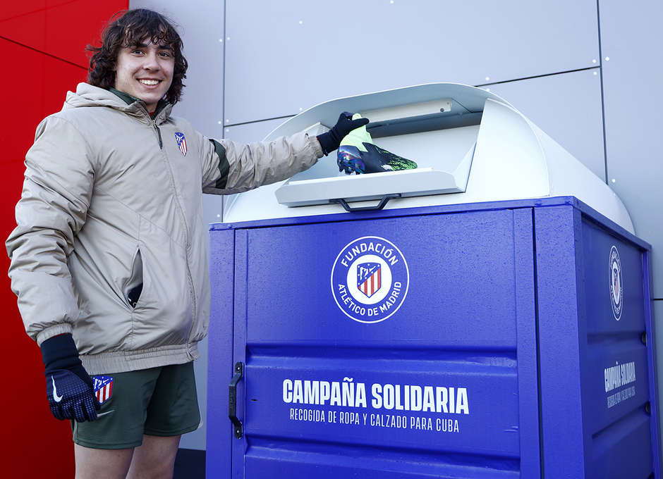 oficial del Atlético Madrid - de recogida de y calzado deportivo