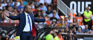 Temporada 14-15. Jornada 7. Valencia-Atlético de Madrid. Nuno Gomes, entrenador del Valencia.