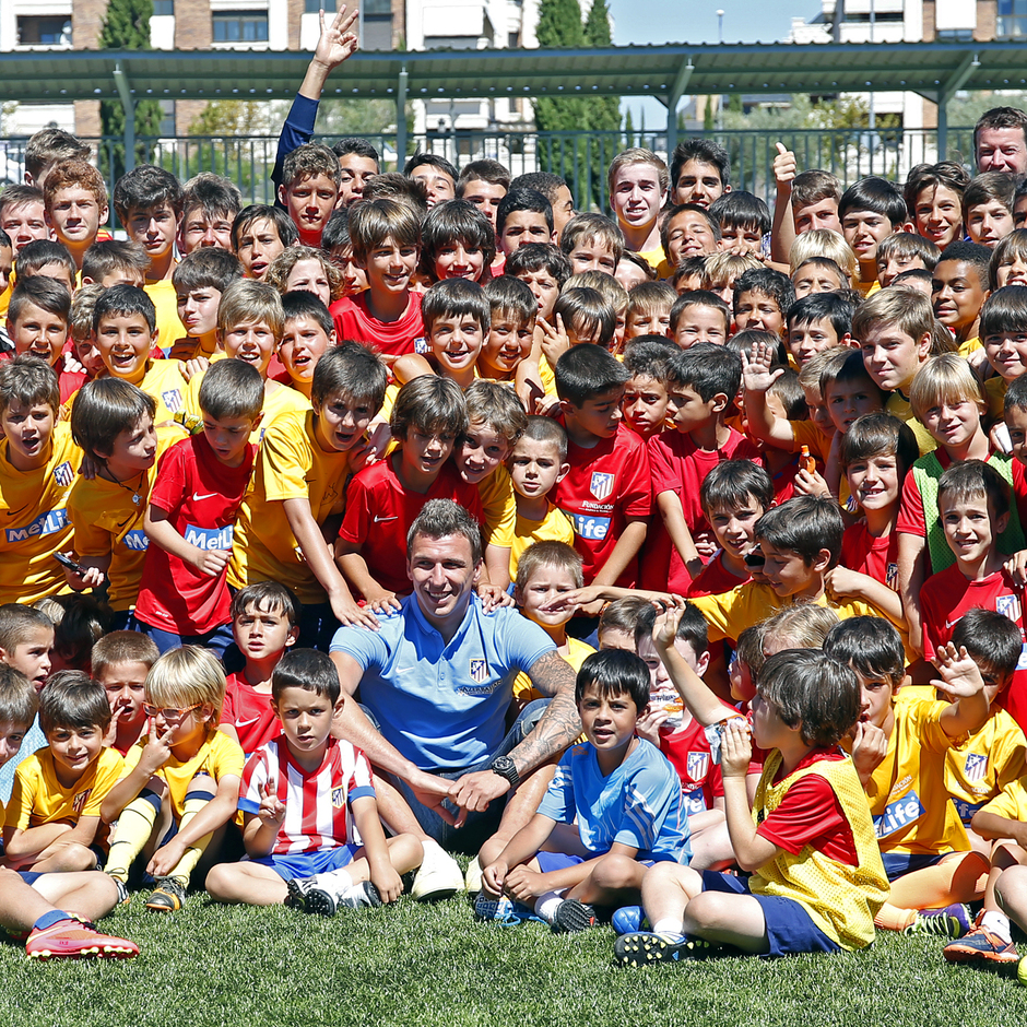 Club Atlético de Madrid · Web oficial - Mandzukic fue la ...