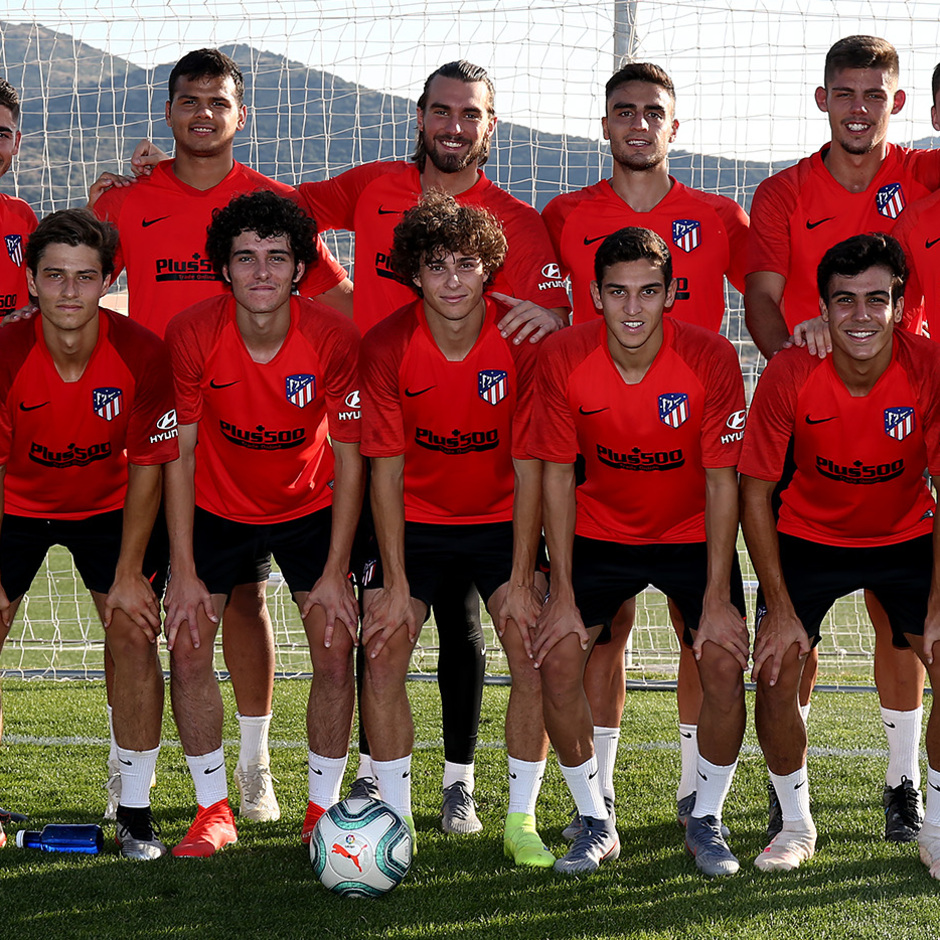 Once jugadores de la Academia realizan la pretemporada con el primer equipo  - Club Atlético de Madrid · Web oficial
