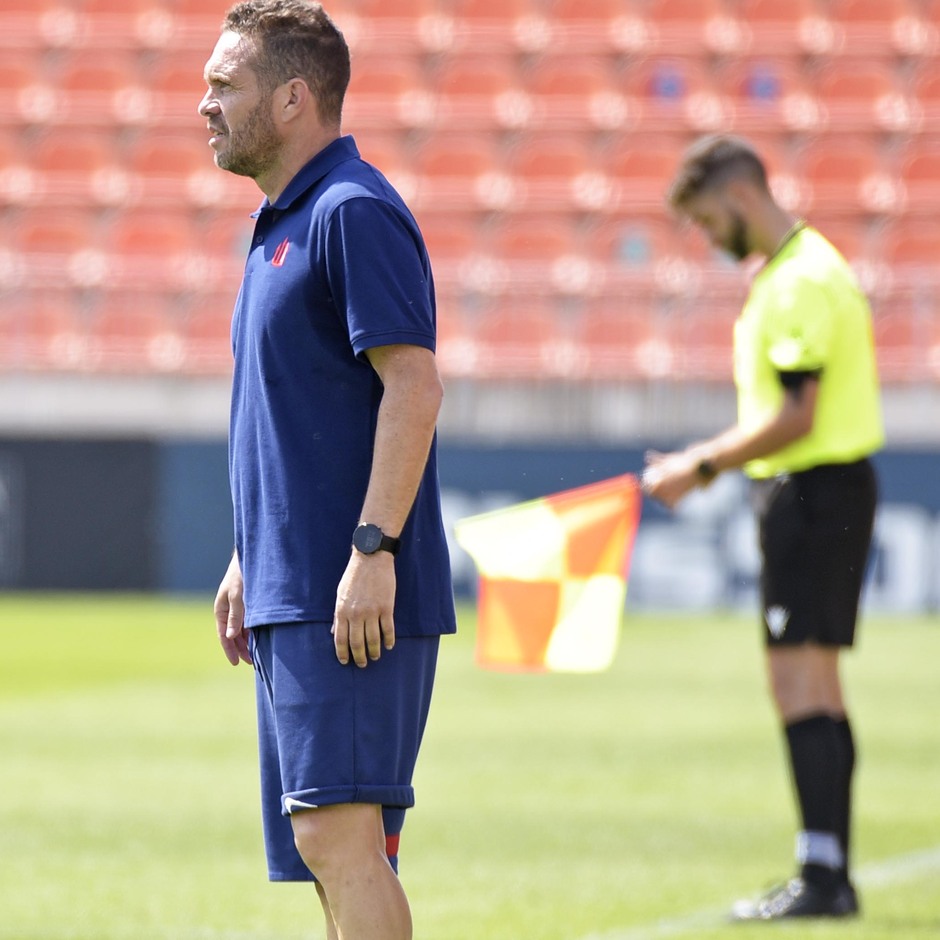 Luis García “Tendremos que dar el máximo para ganar” Club