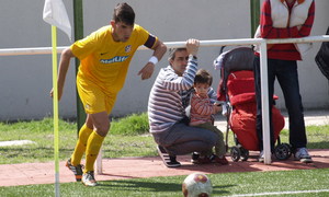 Temporada 2013/2014. Carlos Ramos, del Atlético de Madrid C saca un córner
