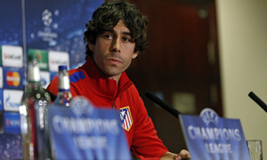 Temporada 13/14. Champions League. Tiago en rueda de prensa