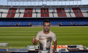 temporada 14/15 . Presentacion Mario Marín Soto. Posando en el estadio