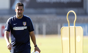 Temporada 14-15. Óscar Mena en el entrenamiento Atlético de Madrid B en Majadahonda. 