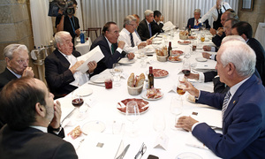 temporada 14/15 . Comida de directivas Real Madrid - Atlético. Santiago Bernabeu