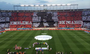 Tifo del Día de las Peñas en la visita del Sevilla (sábado 27 de septiembre)