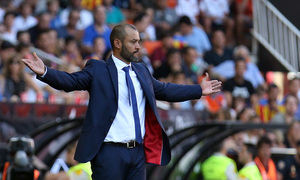 Temporada 14-15. Jornada 7. Valencia-Atlético de Madrid. Nuno Gomes, entrenador del Valencia.