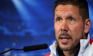 temporada 14/15. Rueda de prensa previa de Champions contra Malmo. Simeone durante la rueda de prensa en el estadio Vicente Calderón