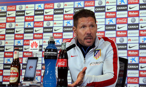 temporada 14/15. Rueda de prensa de Simeone en el estadio Vicente Calderón.