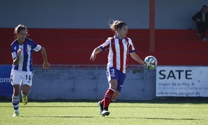 Temp. 2014-2015. Rita Fontemanha del Féminas durante una acción del partido