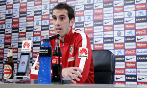 temporada 14/15. Rueda de prensa de Godín en la ciudad deportiva de Majadahonda