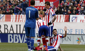 temporada 14/15. Partido Atlético Real Madrid. Koke en el suelo lesionado durante el partido