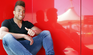 Pierre, jugador del Atlético B, posa para la entrevista de la web rojiblanca