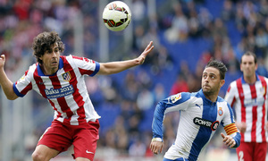 Temporada 14-15. Jornada 27. RCD Espanyol - Atlético de Madrid. Tiago remata con potencia de cabeza.