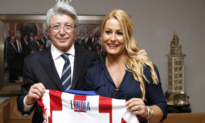 Lidia, con nuestro presidente Enrique Cerezo