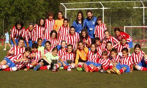Temp. 2014-2015. Atlético de Madrid Féminas Infantil 'B' y Alevín 'A' torneo campeonas