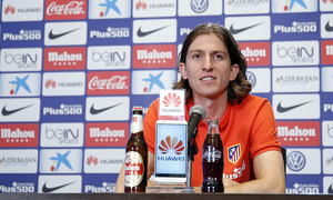 temporada 15/16. Rueda de prensa de Filipe Luis en el estadio Vicente Calderón.