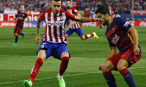 Temp. 2015-2016. Atlético de Madrid-FC Barcelona: Giménez ante Luis Suárez