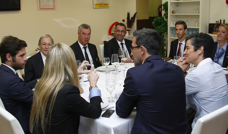 temp. 2015-2016 | Comida de directivas del F&eacute;minas-Olympique Lyonnais