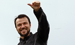 Temporada 12/13. Entrenamiento, Ujfalusi saludando a sus excompañeros desde arriba durante el entrenamiento en el Cerro del Espino