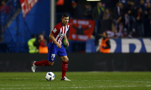 temporada 15/16. Partido Atlético Reus Copa del Rey. Lucas con balón durante el partido