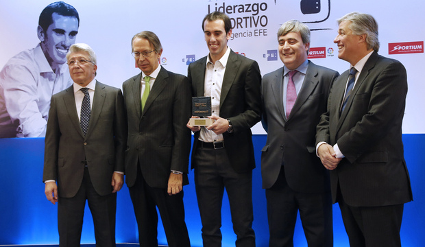 God&iacute;n recibe un premio de la Agencia EFE