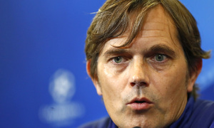 temporada 15/16. Rueda de prensa de Cocu en el Estadio Vicente Calderón