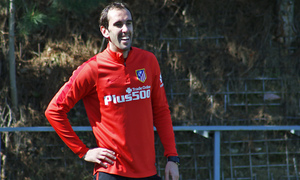 Temp. 15/16 | Entrenamiento en la Ciudad Deportiva Wanda Atlético de Madrid 24/3/2016 | Godín