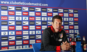 Temporada 12/13. Rueda de prensa. Simeone  durante la rueda de prensa en el estadio Vicente Calderón