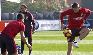 Temporada 2016-2017. Entrenamiento en la ciudad deportiva Wanda Atlético de Madrid 28_10_2016. Torres.