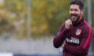 temporada 16/17. Entrenamiento en la ciudad deportiva Wanda. Simeone durante el entrenamiento