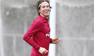temporada 16/17. Entrenamiento en la ciudad deportiva Wanda. Filipe durante el entrenamiento