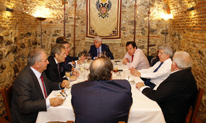 Temporada 16/17. Comida de directivas Atlético de Madrid Celta. Alatriste