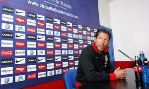 Simeone atiende a los Medios de Comunicación en una rueda de prensa en Majadahonda