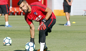 Temporada 2017-18. Entrenamiento 03/08/2017 | Moyá