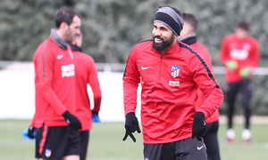 temporada 17/18. Entrenamiento en la ciudad deportiva Wanda. Costa durante el entrenamiento