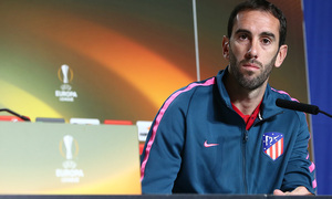 temporada 17/18. Rueda de prensa de Godín previa Europa League. Sporting de Portugal