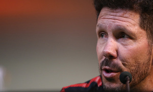 Temp. 17-18 | Rueda de prensa Simeone en Lisboa.
