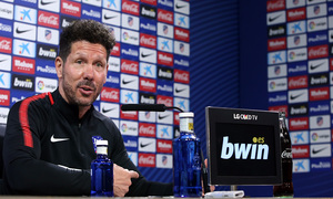 temporada 17/18. Rueda de prensa de Simeone en la ciudad deportiva Wanda. Simeone durante la rueda de prensa