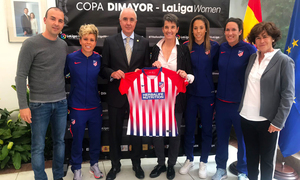 Femenino embajada en Colombia