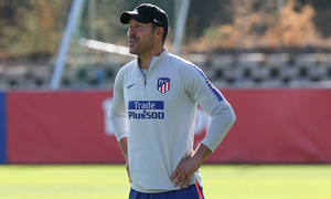 temporada 18/19. Entrenamiento en la ciudad deportiva Wanda. Simeone durante el entrenamiento