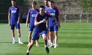 temporada 18/19. Entrenamiento en la ciudad deportiva Wanda. Kalinic durante el entrenamiento