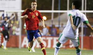 Iván Alejo, jugador del Atlético de Madrid B, en un partido con la selección sub-19