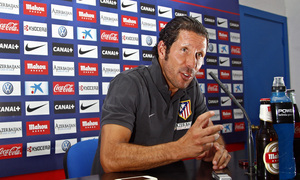 Temporada 13/14. Rueda de prensa de Simeone en el Cerro del Espino