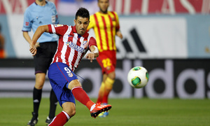 Temporada 13/14. Partido Supercopa. Vicente Calderón. Villa marcando gol